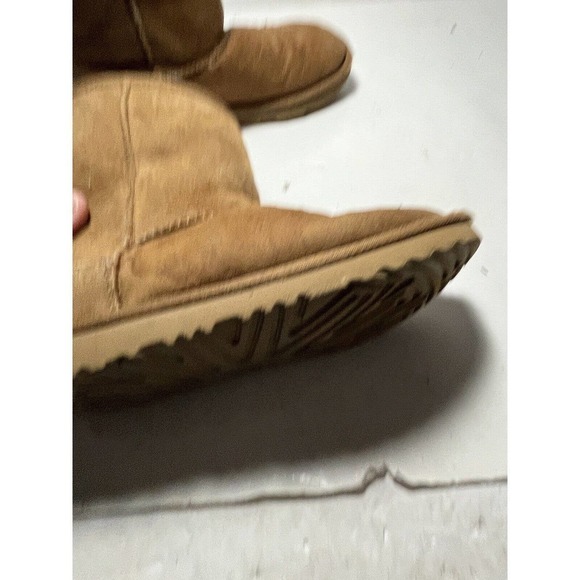 Ugg Classic Short Winter Boots Chestnut Suede Size 5 Preteen Youth Kids - Picture 3 of 9